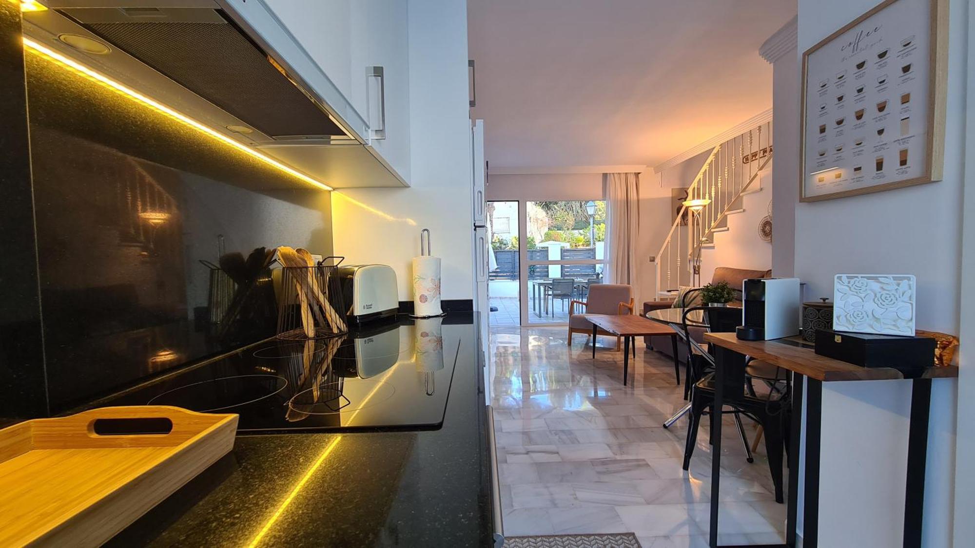 Вилла Casa Hibiscus Марбелья Экстерьер фото